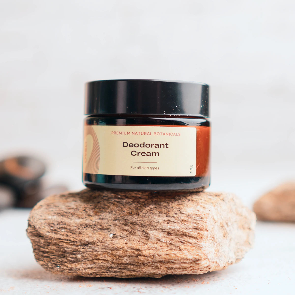 Antipersipant deodorant cream - oothing cream formula for long-lasting freshness and comfort